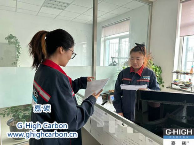 不斷提高，服務客戶